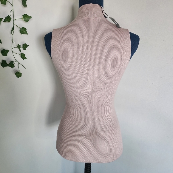 Express Ribbed Mock Turtleneck with Front Keyhole Design NWT - Picture 6 of 8